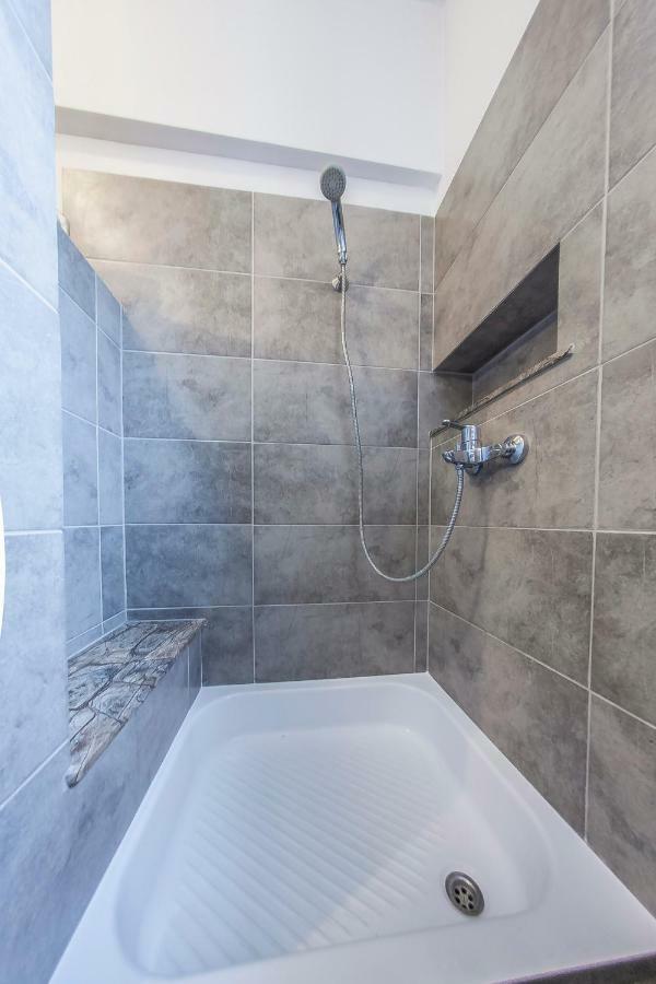 5 Stajenna Apartment กดัญสก์ ภายนอก รูปภาพ